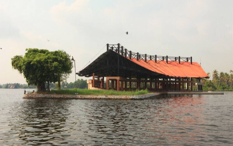 Blue Wing Cruise, Alleppey 3